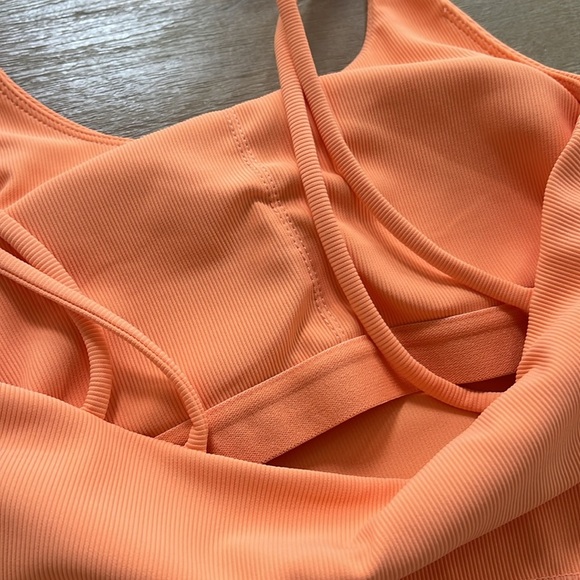 Wilo active 2 piece crop top and ribbed leggings set small - Picture 5 of 7